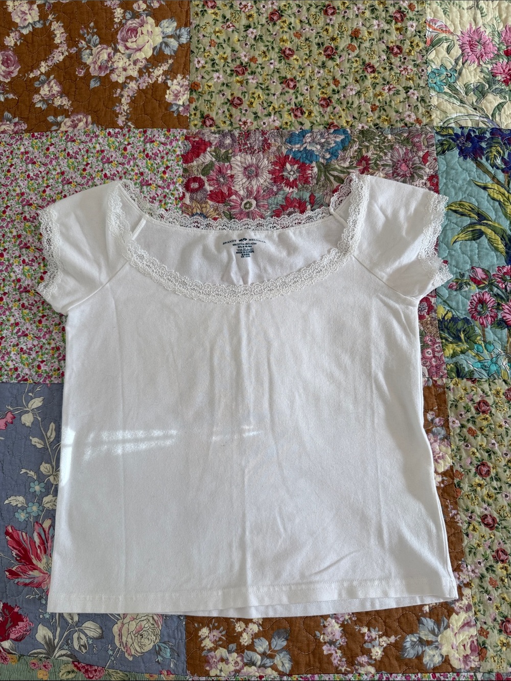 Brandy Melville White Lace Trim Scoop Neck Tee